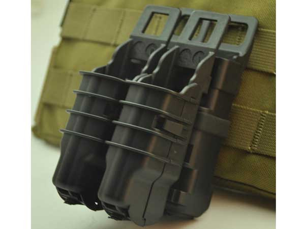 Levně FMA Sumka na jeden zásobník pro M4/M16 a dva zásobníky do pistoli FastMag, černá