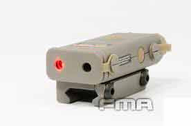 Levně FMA AN/PEQ10 + LED svítilna + červený laser - pískový
